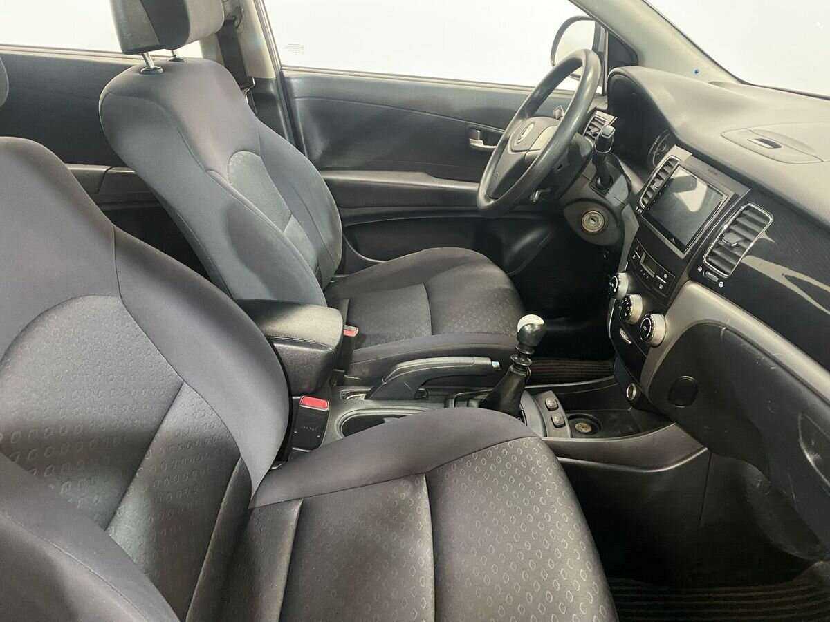 Сан-Ён Актион б/у, 2012, Механическая. Фото: #9