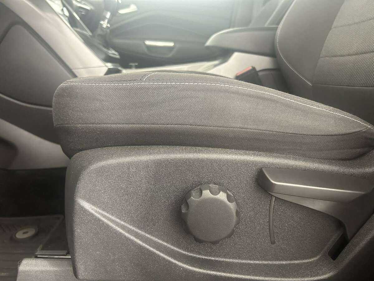 Форд Куга б/у, 2015, Механическая. Фото: #9