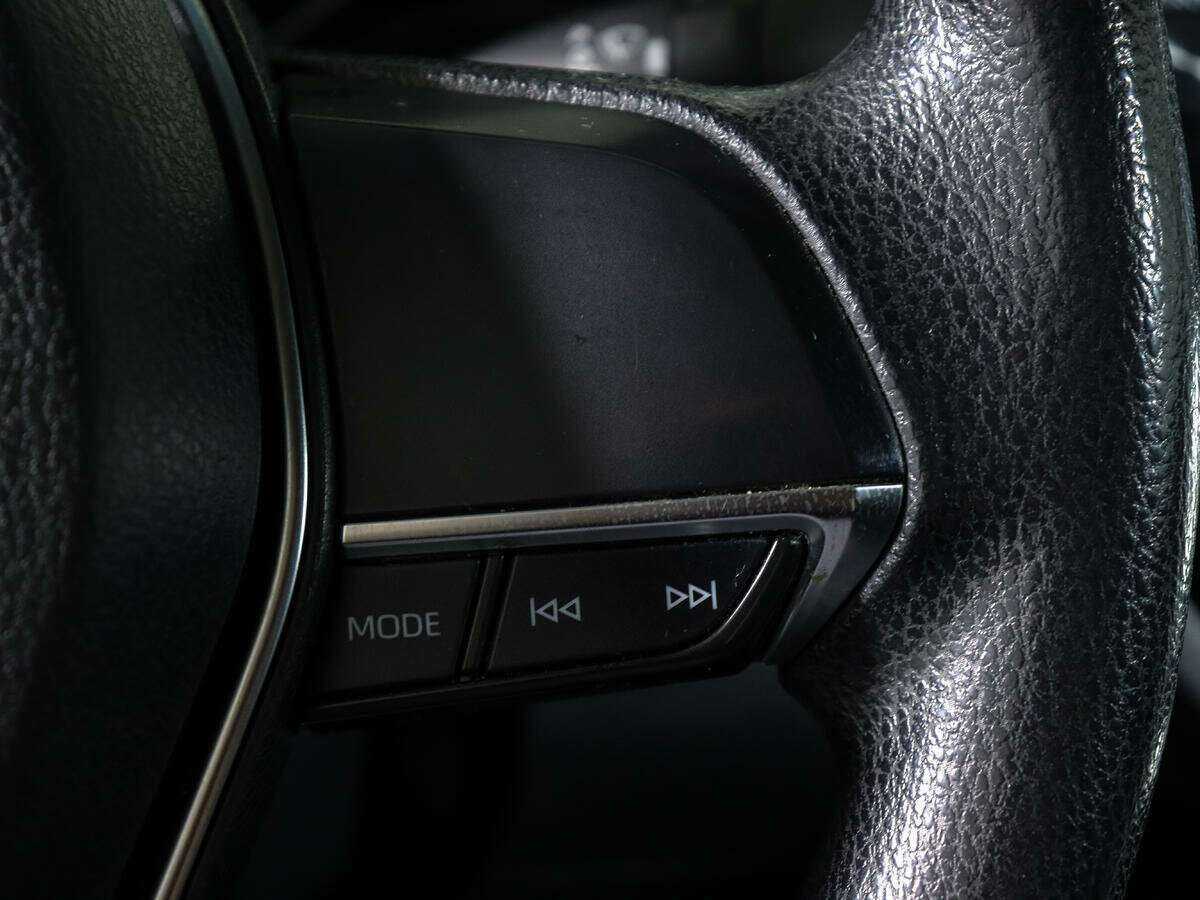 Тойота Камри б/у, 2021, Автоматическая. Фото: #16