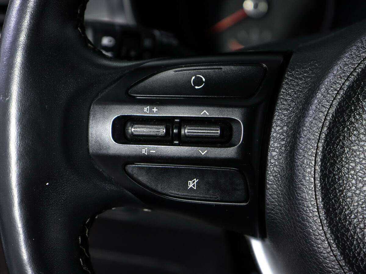 Киа Рио б/у, 2019, Автоматическая. Фото: #16