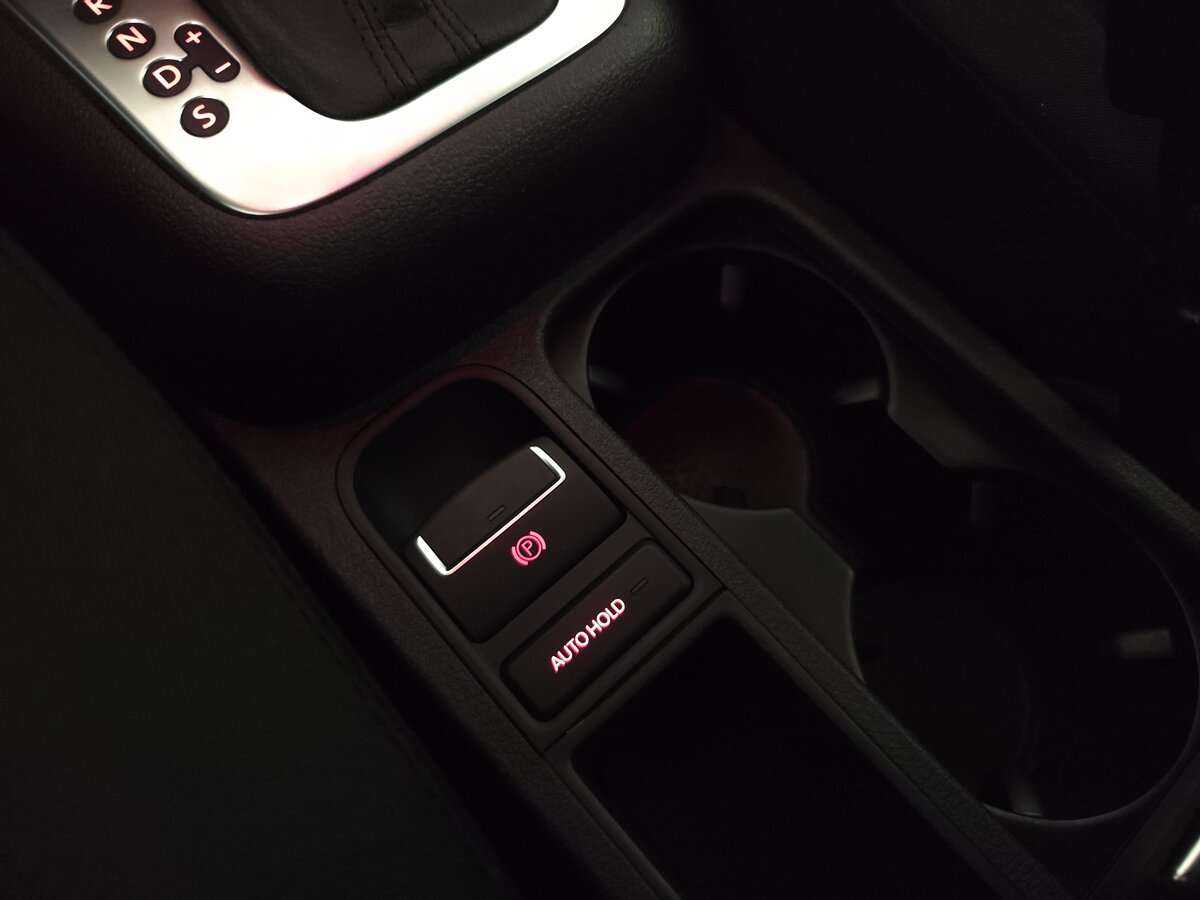 Фольксваген Тигуан б/у, 2012, Автоматическая. Фото: #11