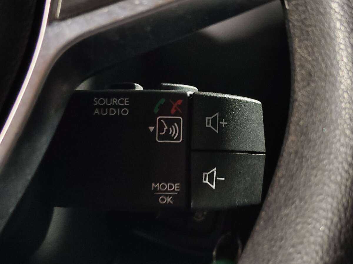 Рено Логан б/у, 2019, Автоматическая. Фото: #15