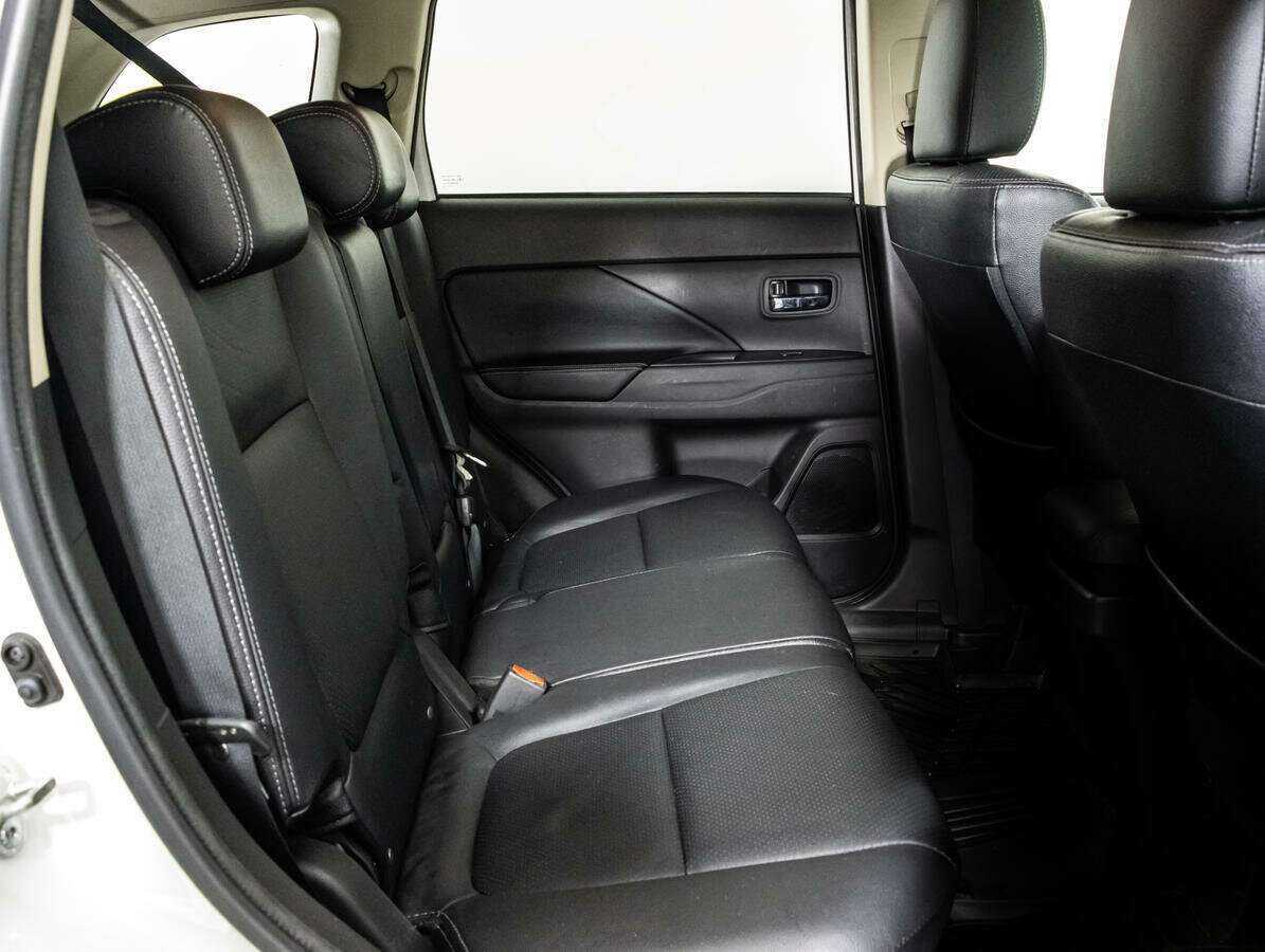 Митсубиши Оутлэндер б/у, 2018, Вариатор. Фото: #9