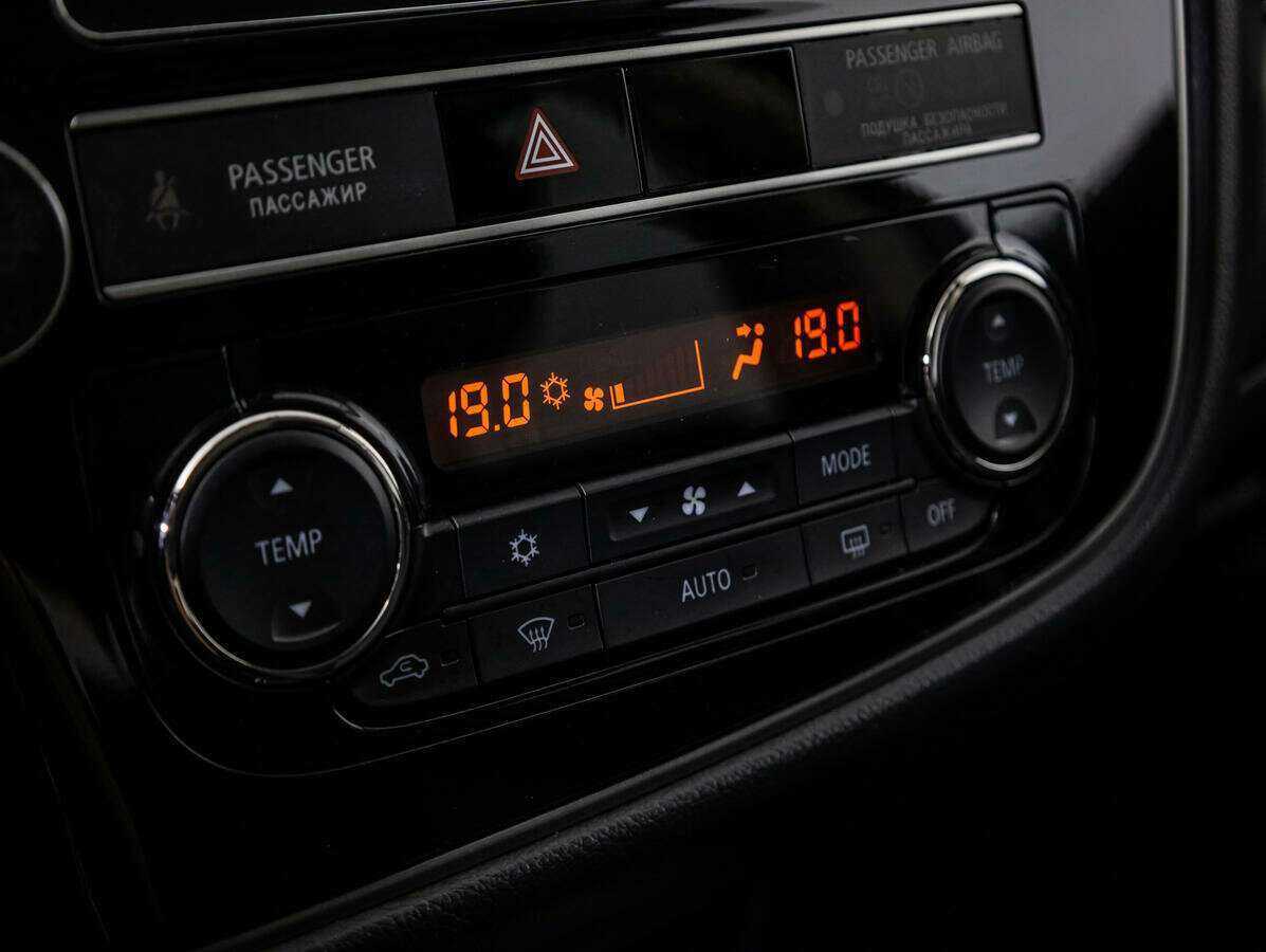 Митсубиши Оутлэндер б/у, 2019, Вариатор. Фото: #13