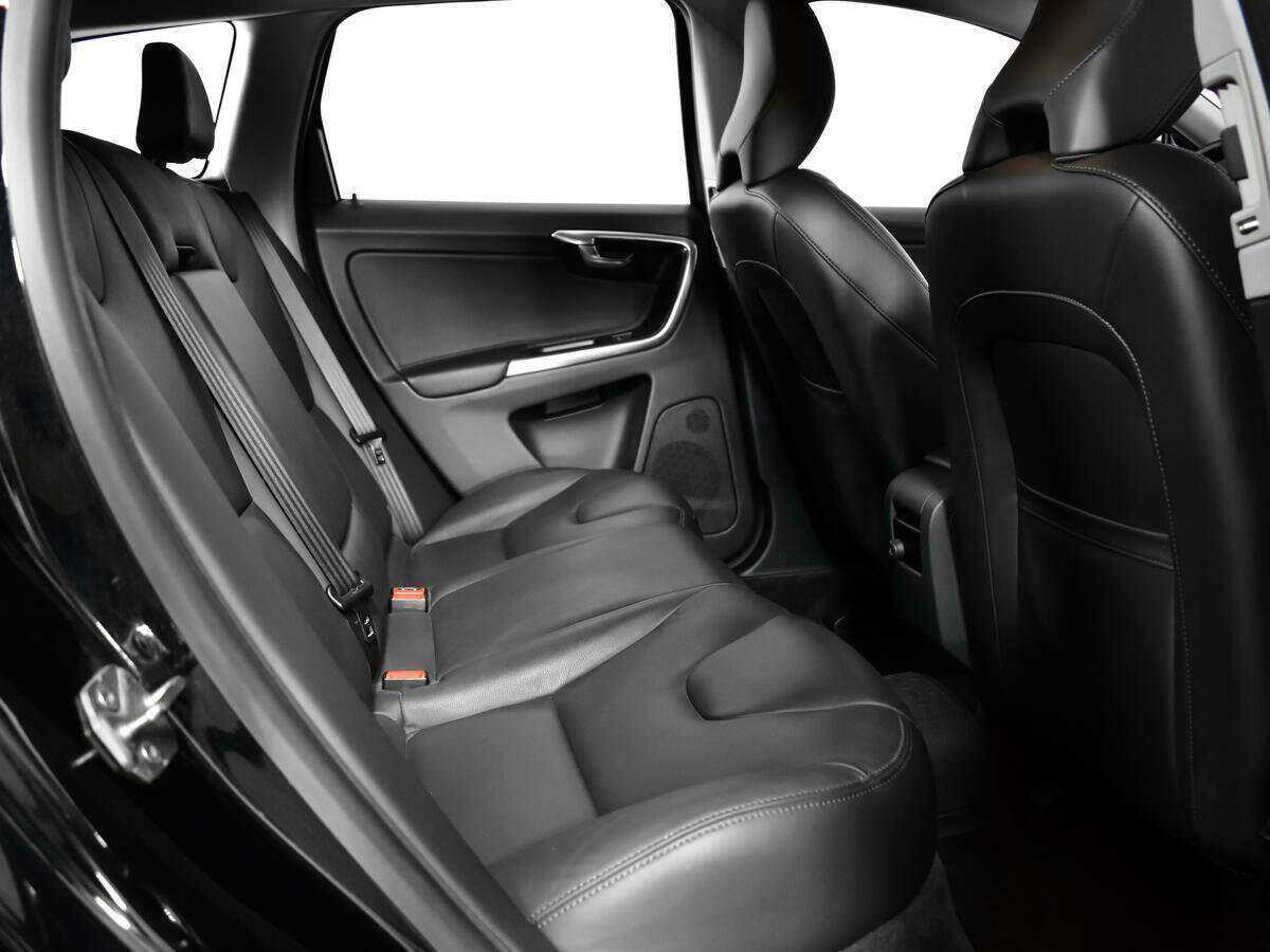 Вольво ИксЦ60 б/у, 2014, Автоматическая. Фото: #9