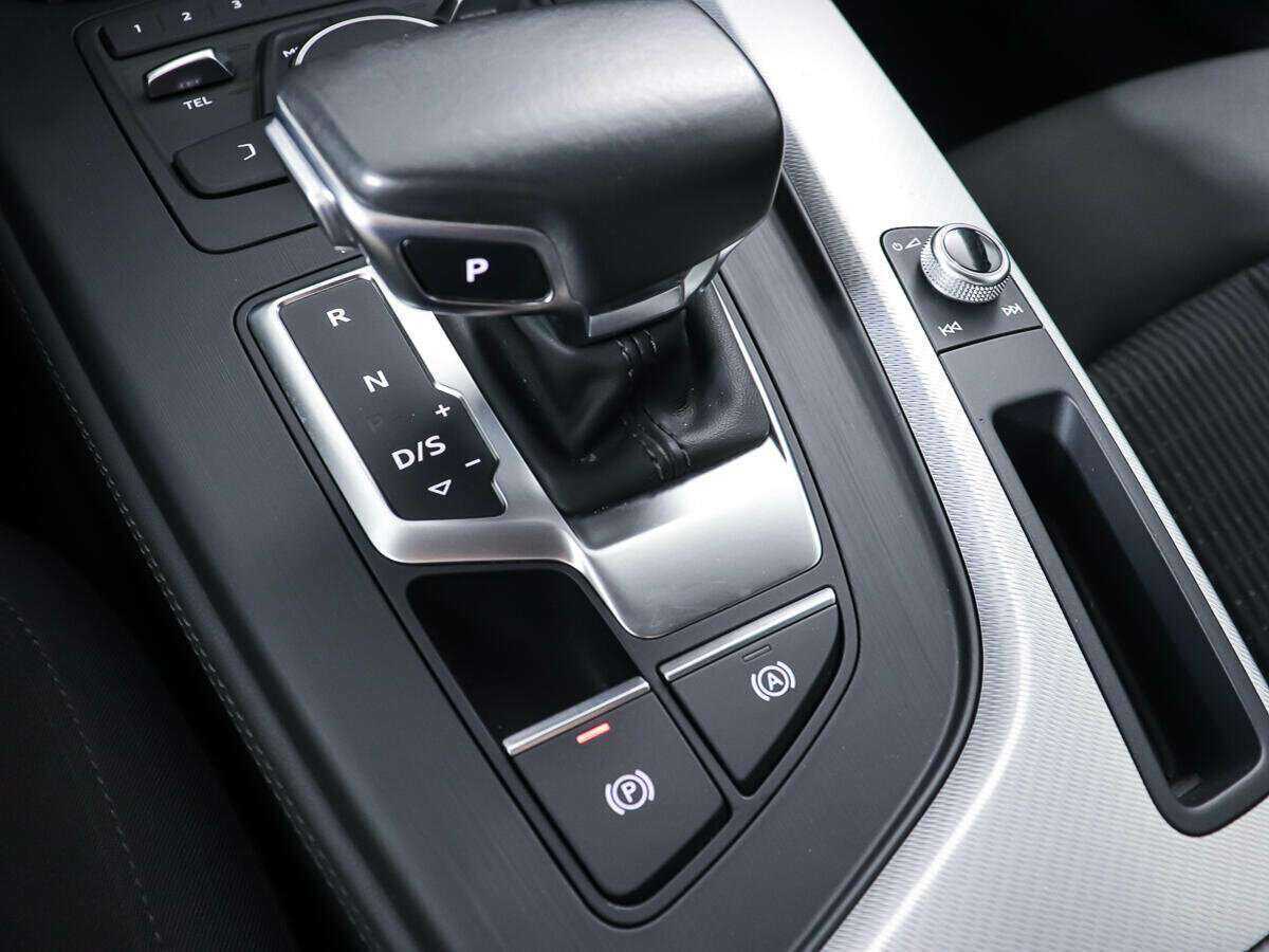 Ауди А4 б/у, 2015, Роботизированная. Фото: #15