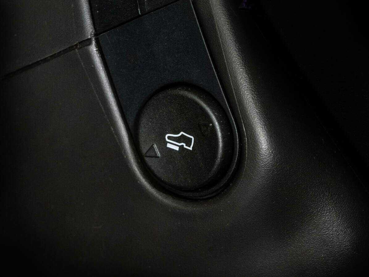 Форд Експлорер б/у, 2013, Автоматическая. Фото: #17