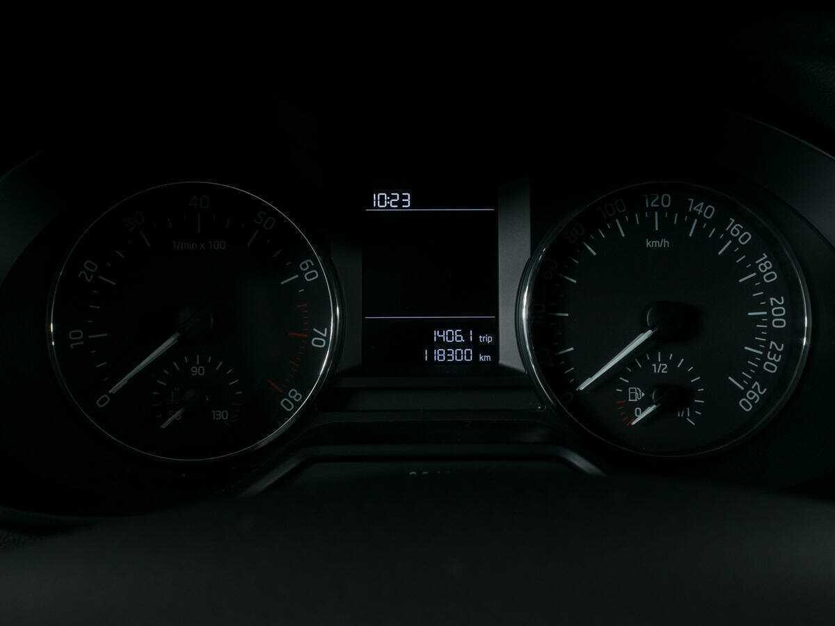 Шкода Октавия б/у, 2015, Роботизированная. Фото: #7