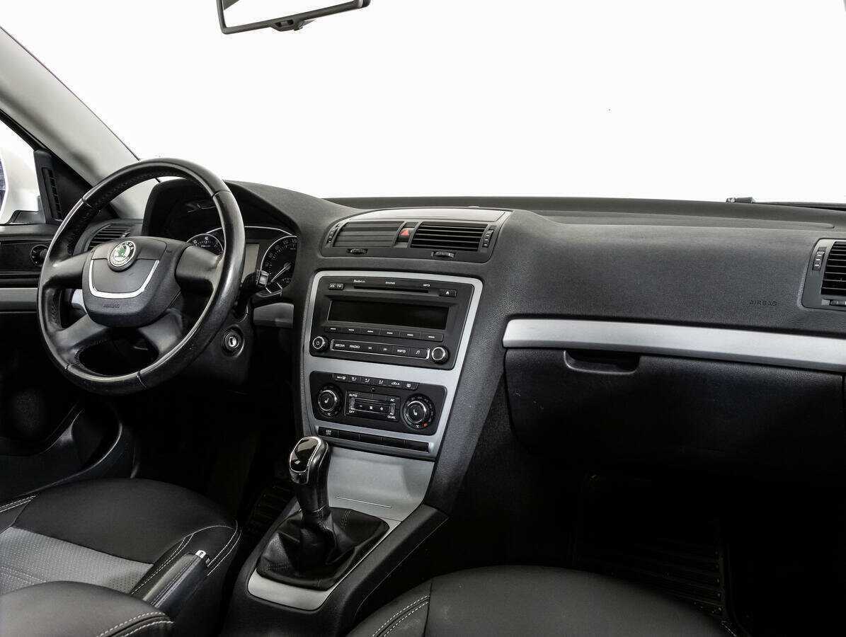 Шкода Октавия б/у, 2013, Механическая. Фото: #6