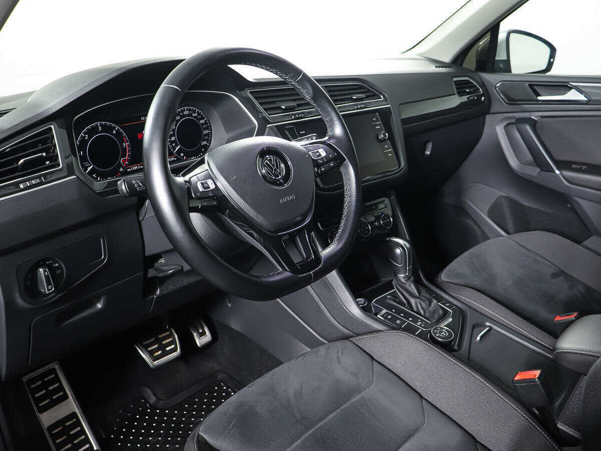 Фольксваген Тигуан б/у, 2017, Роботизированная. Фото: #12