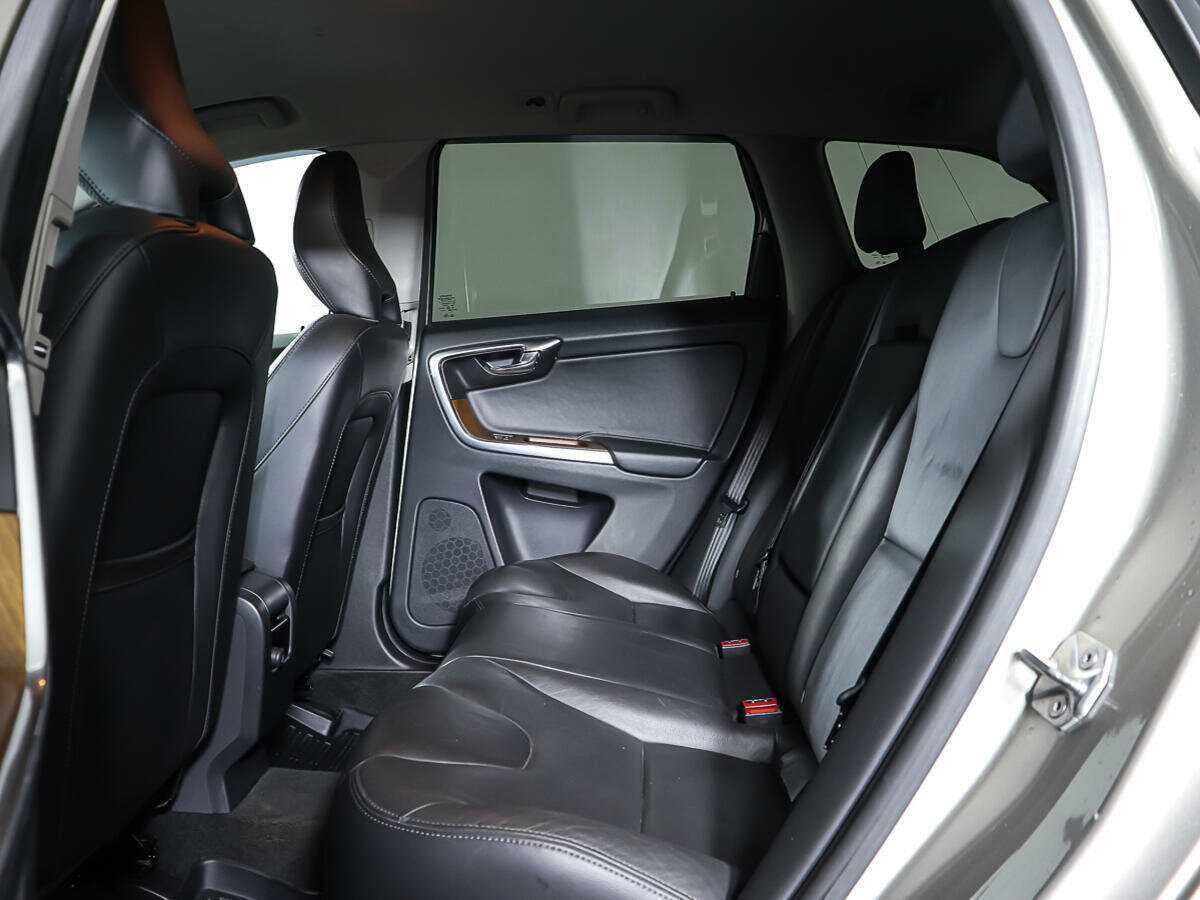 Вольво ИксЦ60 б/у, 2015, Автоматическая. Фото: #9