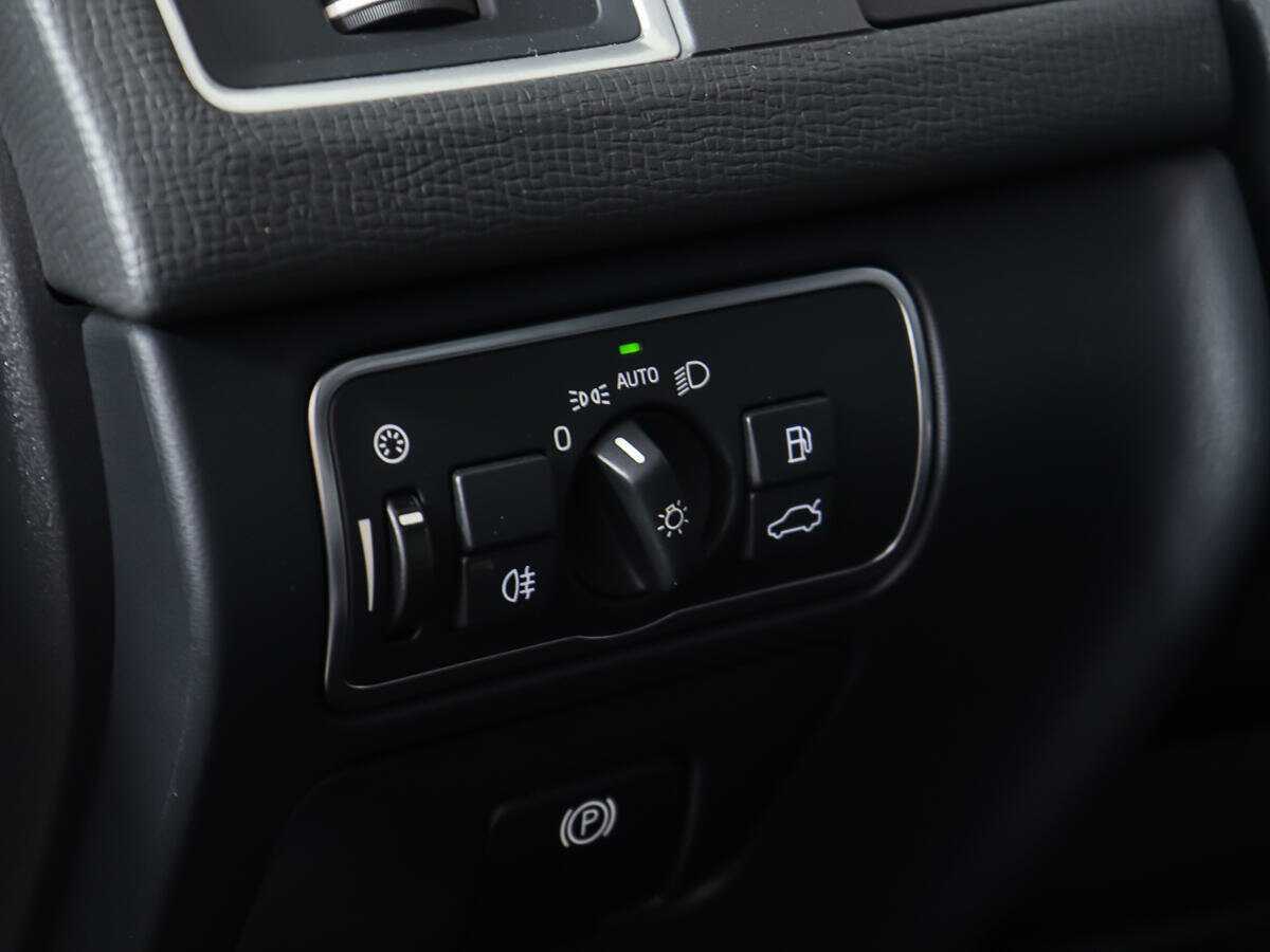 Вольво ИксЦ60 б/у, 2015, Автоматическая. Фото: #19