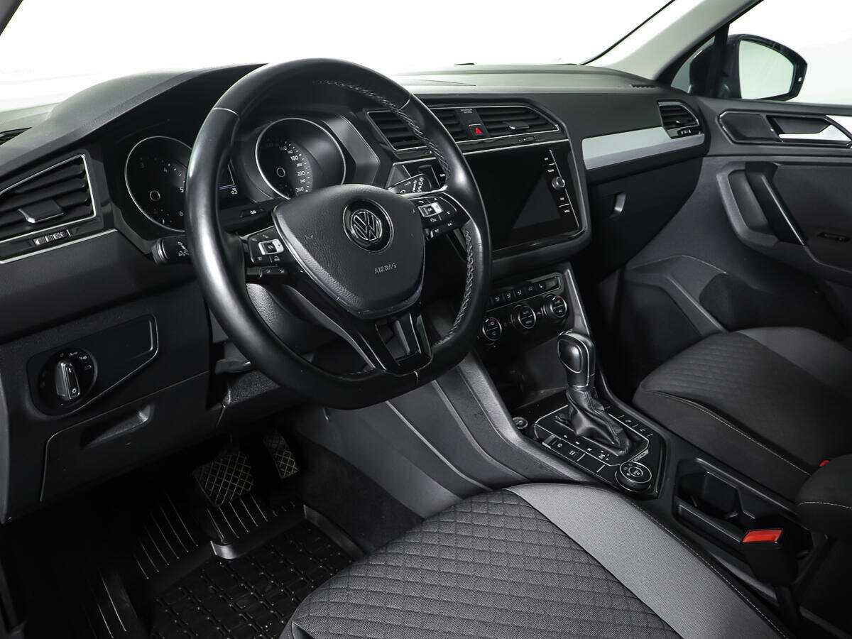 Фольксваген Тигуан б/у, 2018, Роботизированная. Фото: #11