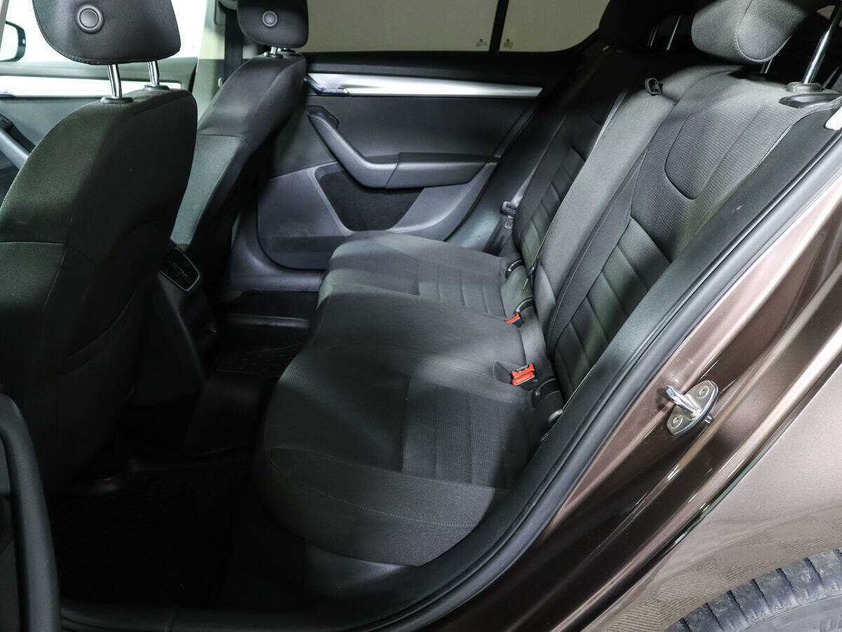 Шкода Октавия б/у, 2014, Роботизированная. Фото: #9