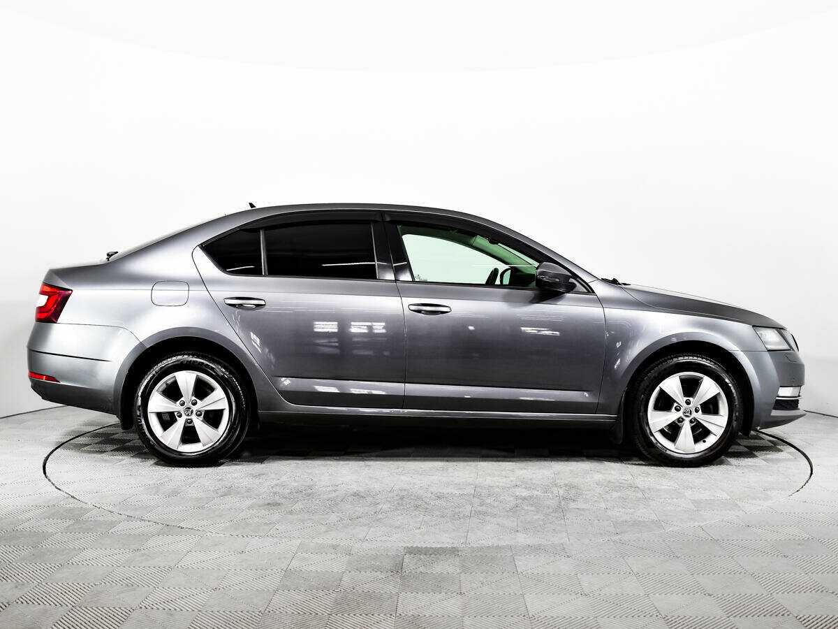 Шкода Октавия б/у, 2019, Роботизированная. Фото: #3