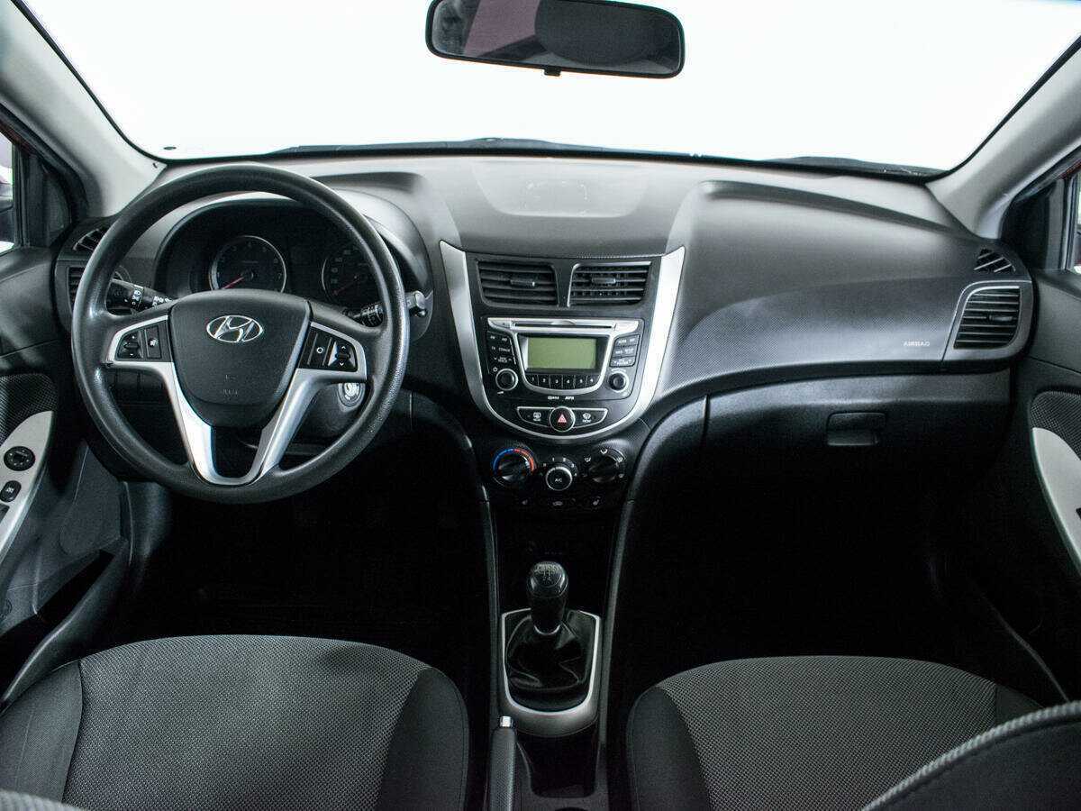 Хендай Солярис б/у, 2012, Механическая. Фото: #11