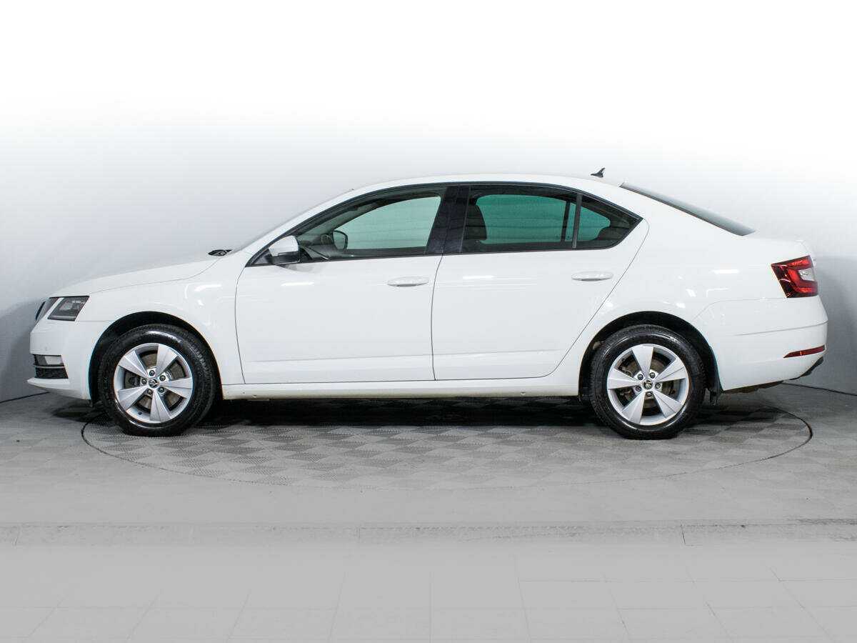 Шкода Октавия б/у, 2018, Роботизированная. Фото: #7