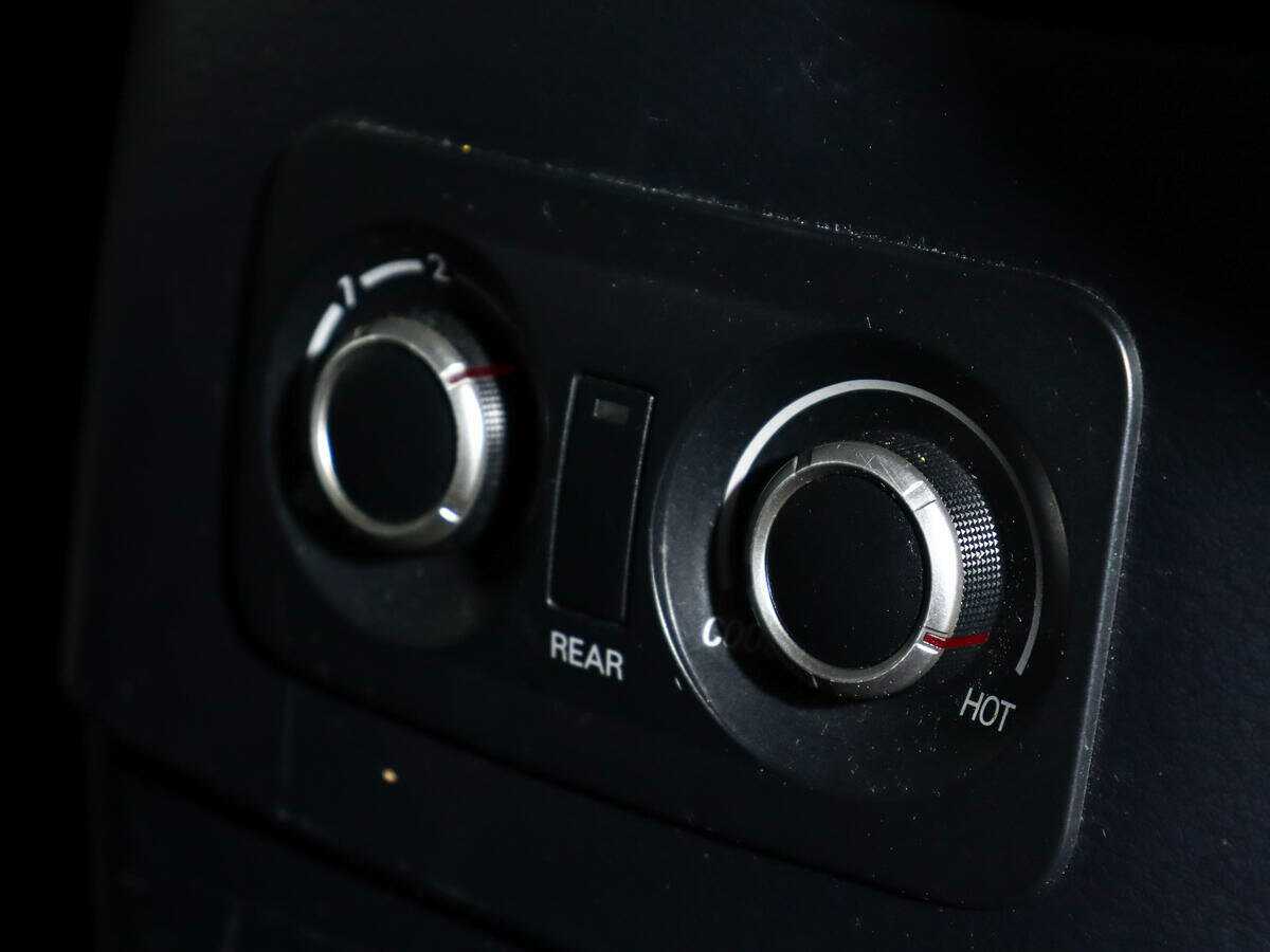 Митсубиши Паджеро б/у, 2012, Автоматическая. Фото: #11