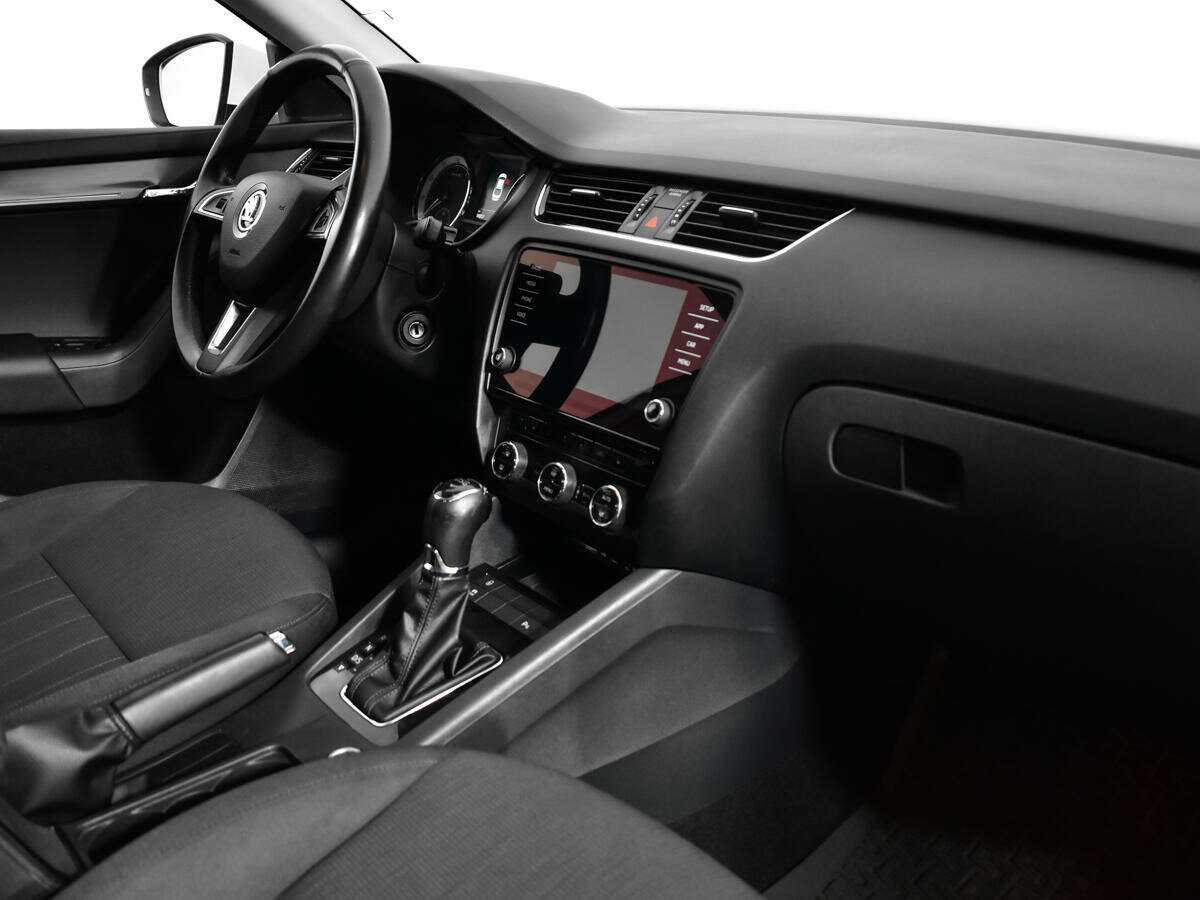 Шкода Октавия б/у, 2017, Роботизированная. Фото: #8