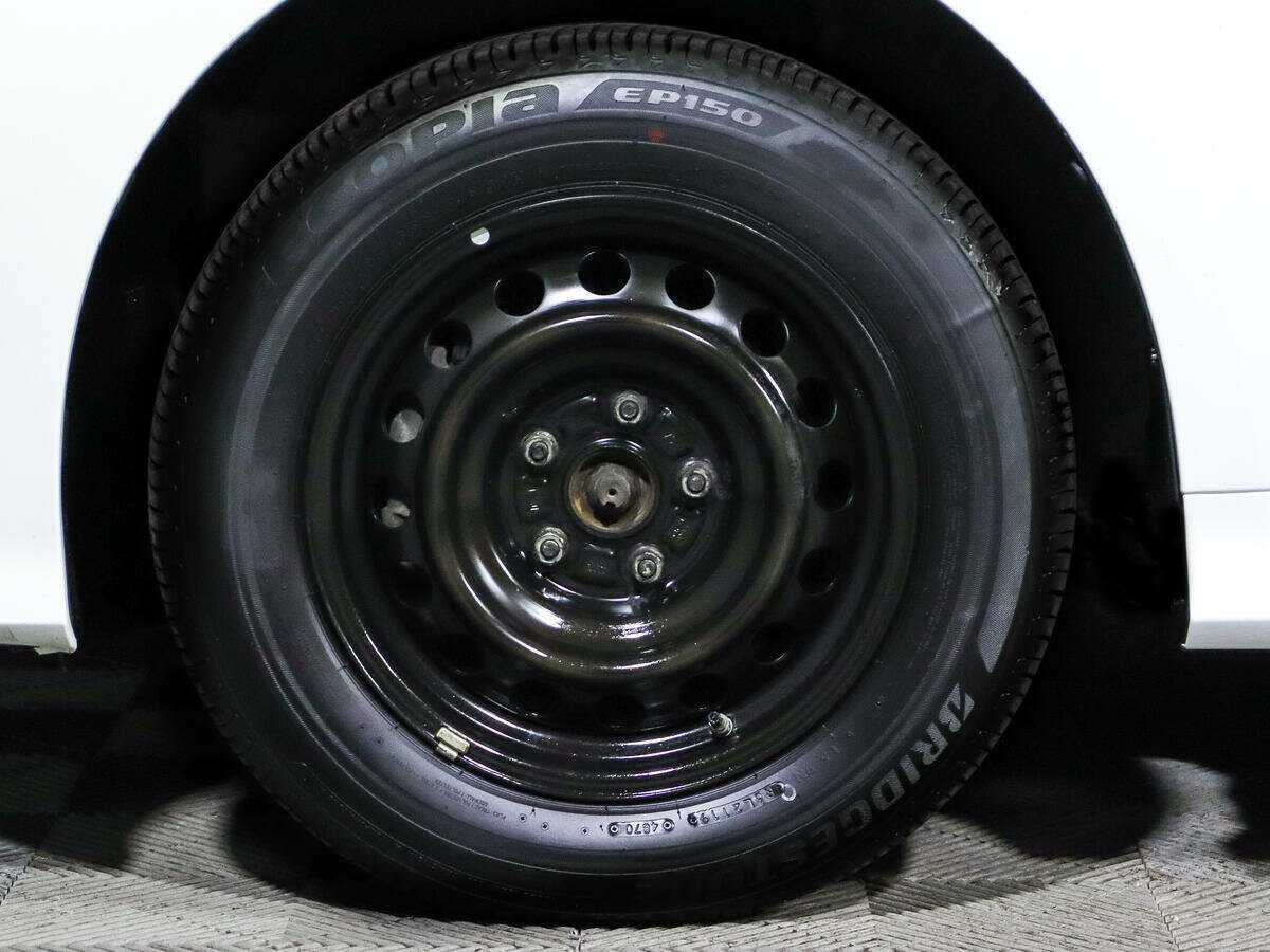 Тойота Королла б/у, 2019, Механическая. Фото: #12