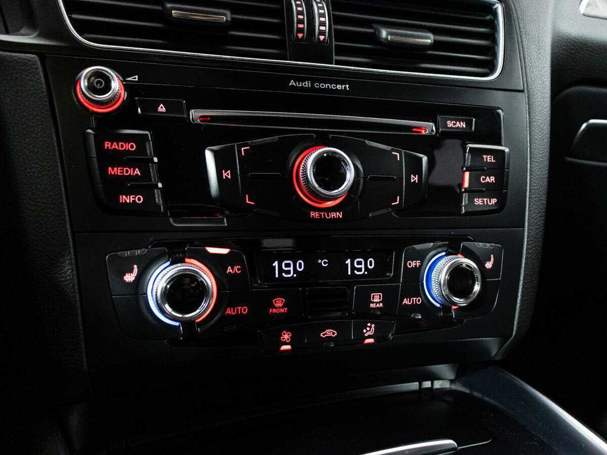 Ауди К5 б/у, 2015, Автоматическая. Фото: #17