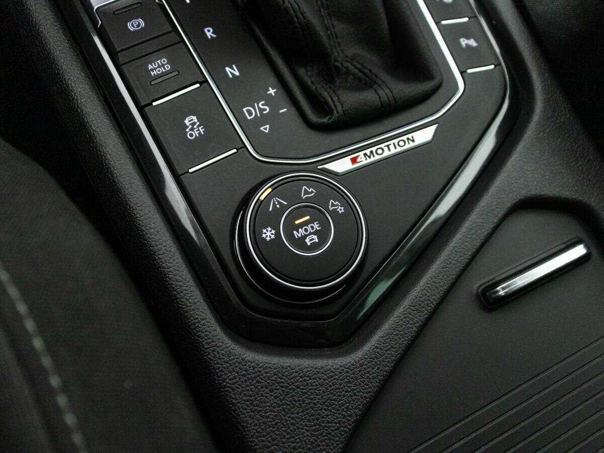 Фольксваген Тигуан б/у, 2017, Роботизированная. Фото: #17