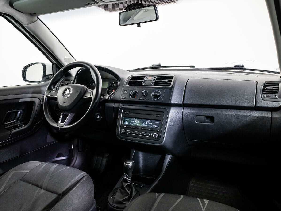 Шкода Фабия б/у, 2014, Автоматическая. Фото: #8