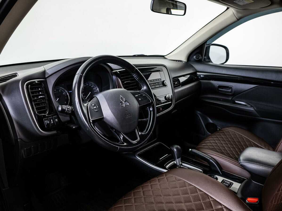 Митсубиши Оутлэндер б/у, 2020, Вариатор. Фото: #8