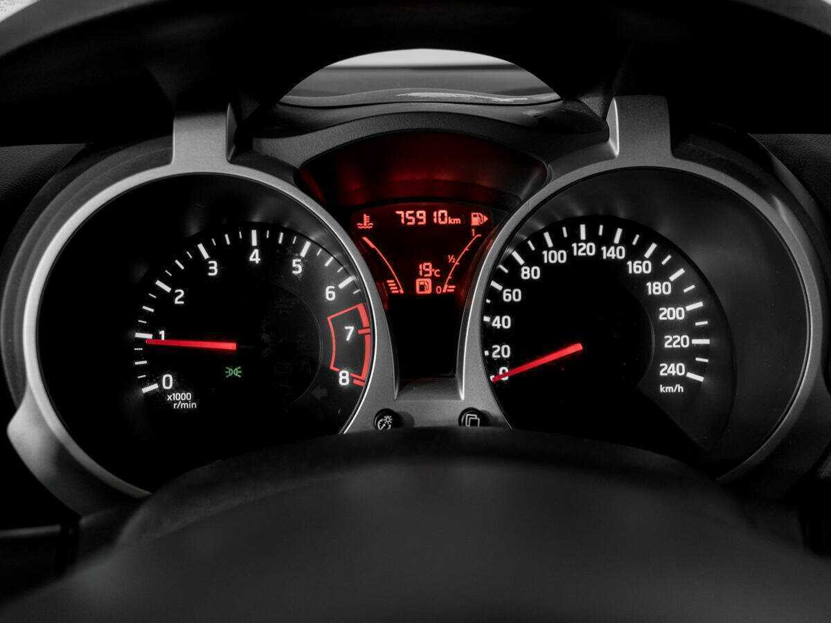 Ниссан Жук б/у, 2013, Механическая. Фото: #10