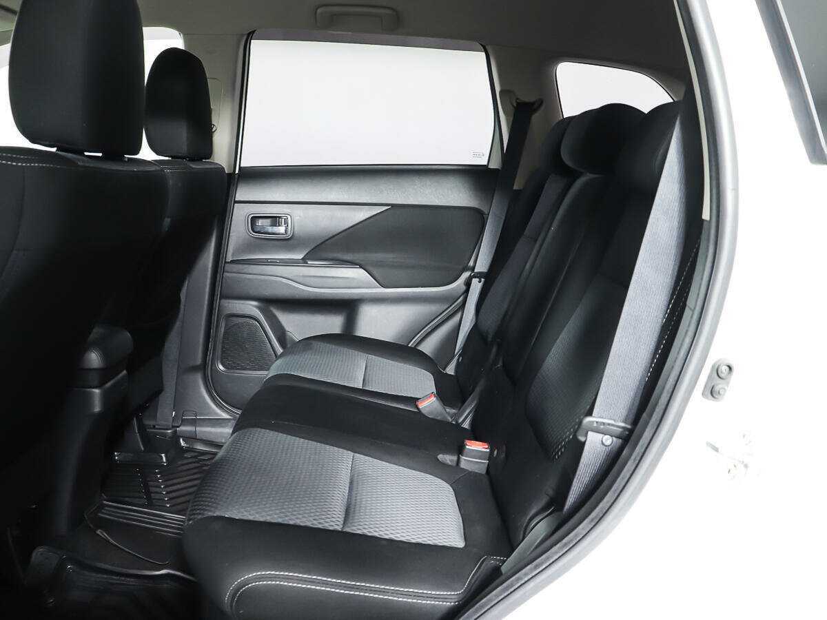 Митсубиши Оутлэндер б/у, 2018, Вариатор. Фото: #9