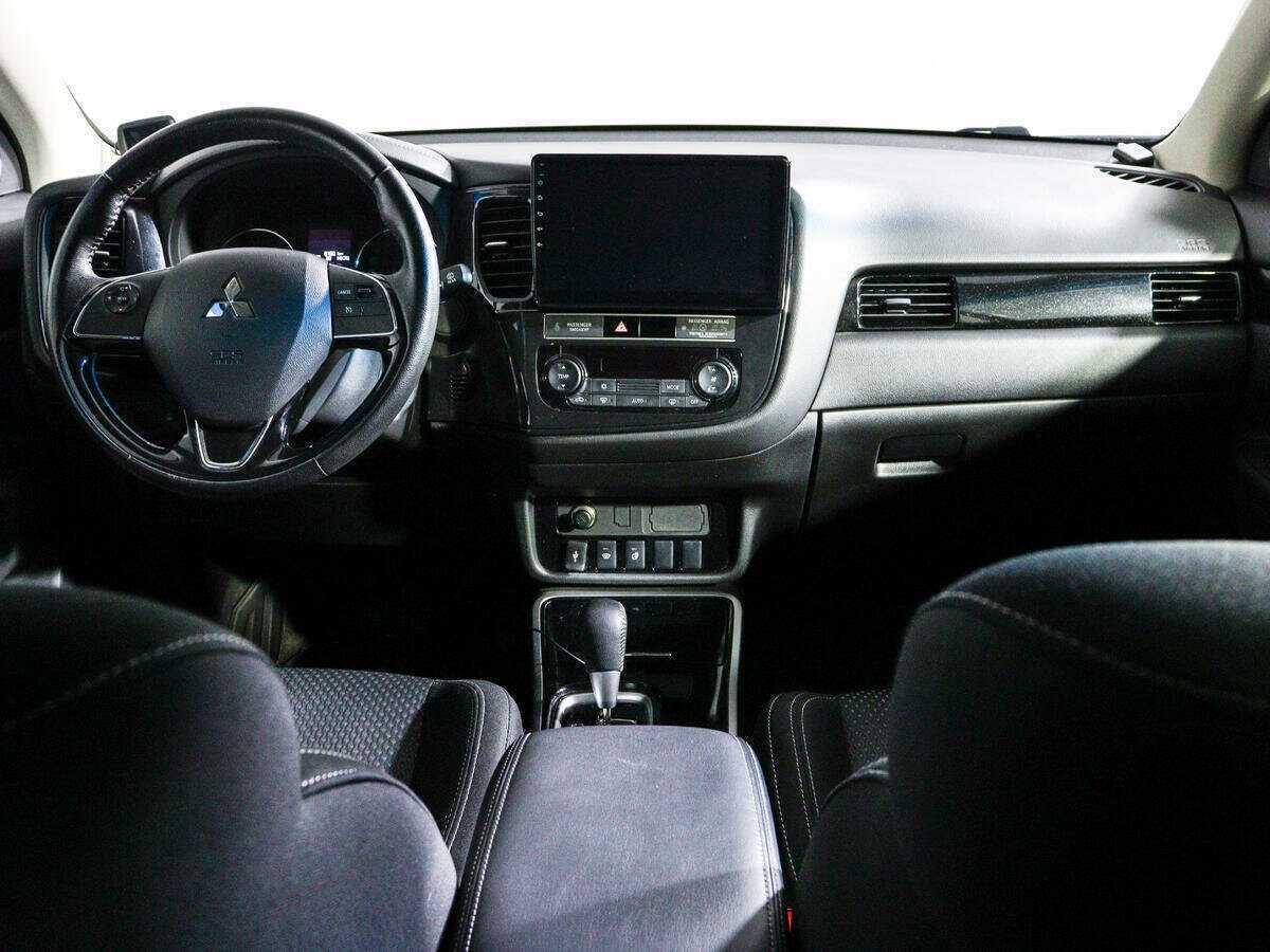 Митсубиши Оутлэндер б/у, 2018, Вариатор. Фото: #9