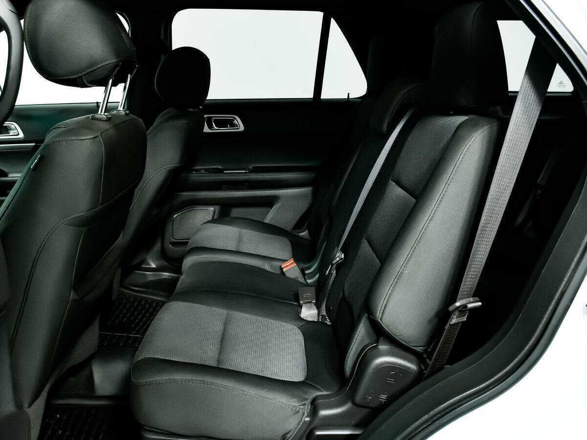 Форд Експлорер б/у, 2013, Автоматическая. Фото: #11