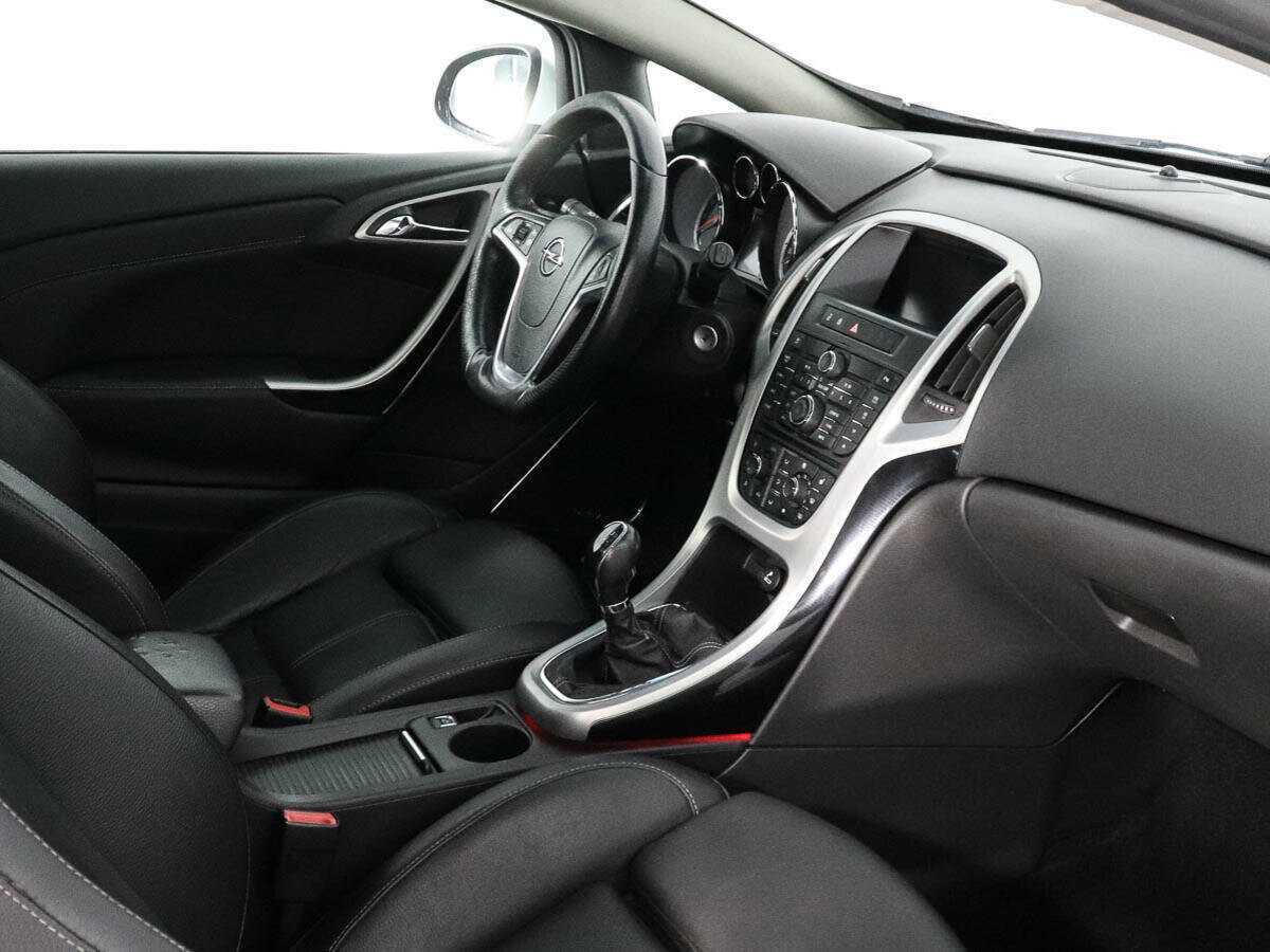 Опель Астра б/у, 2012, Механическая. Фото: #8