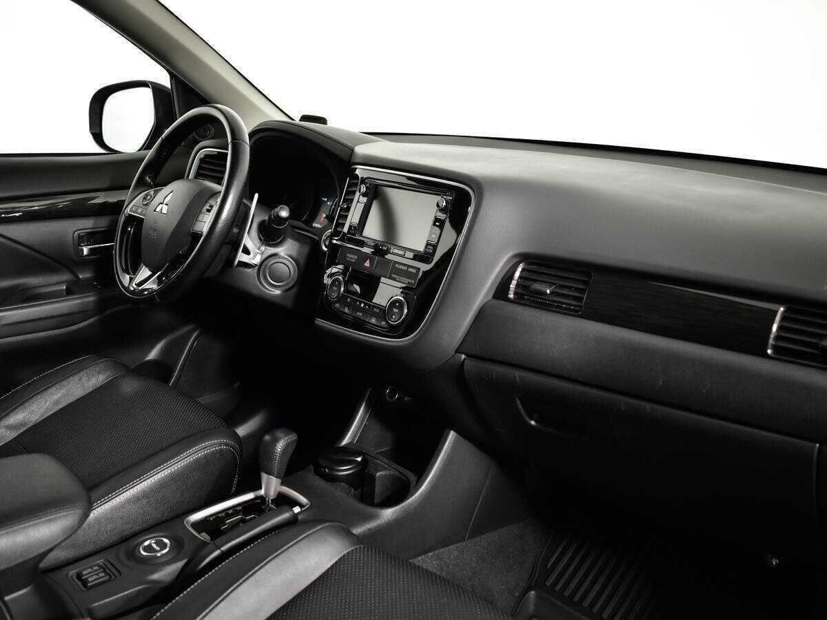 Митсубиши Оутлэндер б/у, 2016, Вариатор. Фото: #7