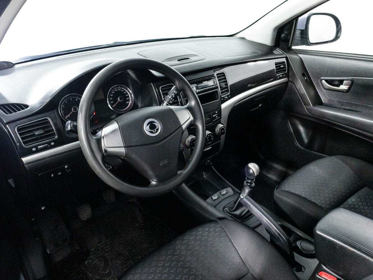 Сан-Ён Актион б/у, 2013, Механическая. Фото: #10