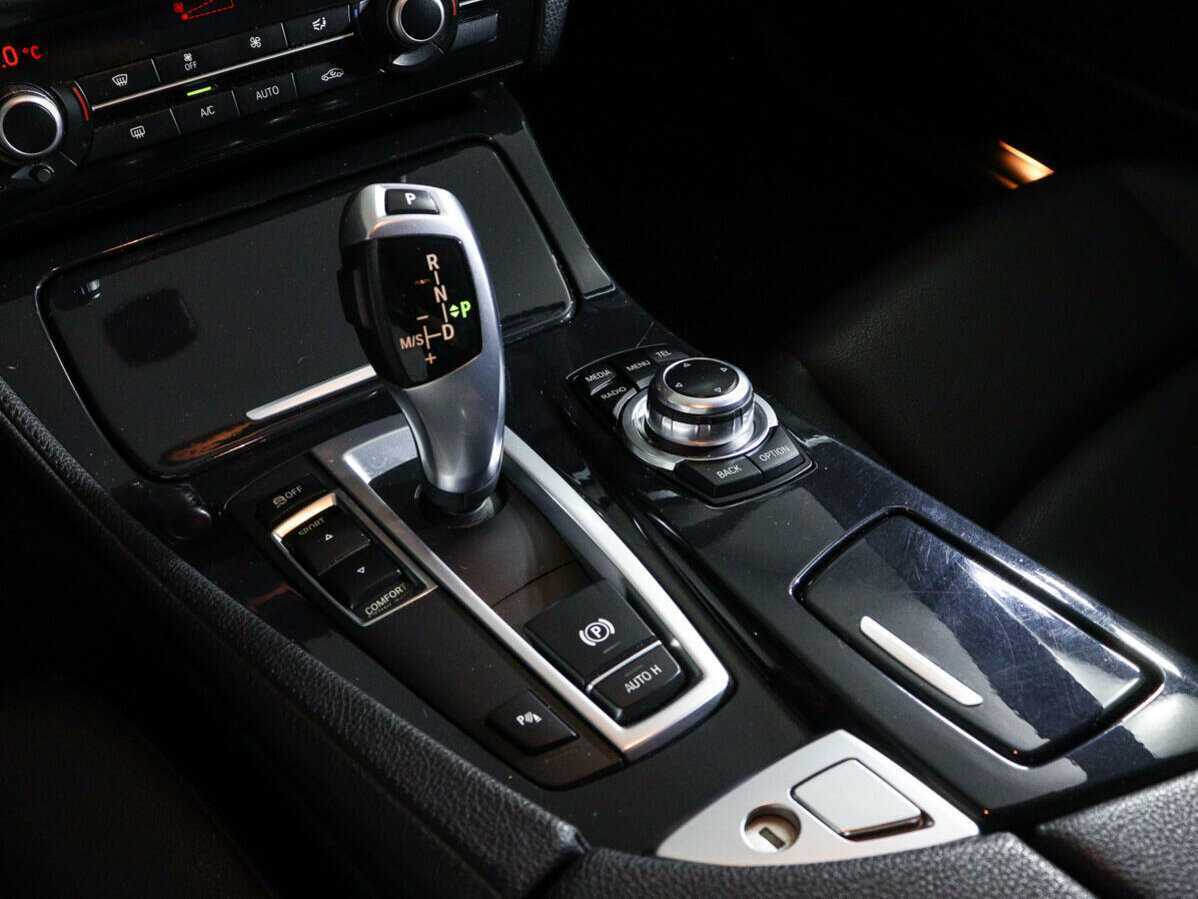 БМВ 5 серии б/у, 2016, Автоматическая. Фото: #12