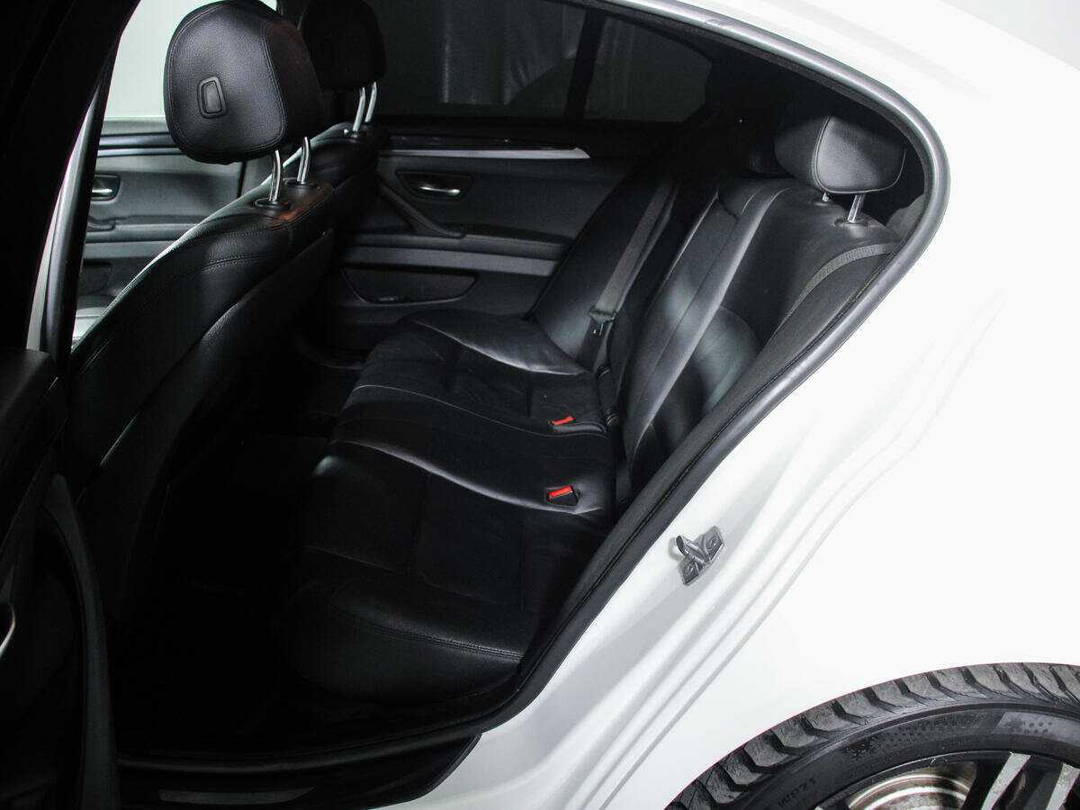 БМВ 5 серии б/у, 2013, Автоматическая. Фото: #4