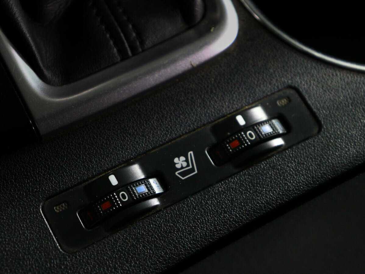 Тойота Хайлэндер б/у, 2014, Автоматическая. Фото: #19