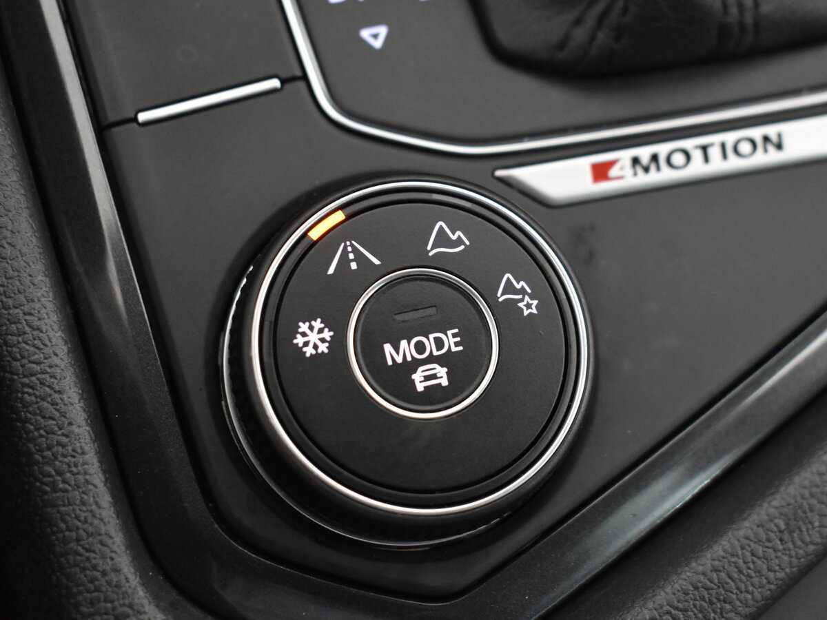 Фольксваген Тигуан б/у, 2017, Роботизированная. Фото: #13