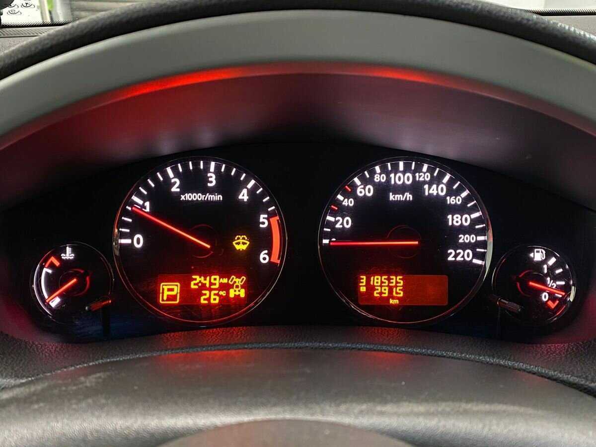 Ниссан Патфайндер б/у, 2012, Автоматическая. Фото: #12