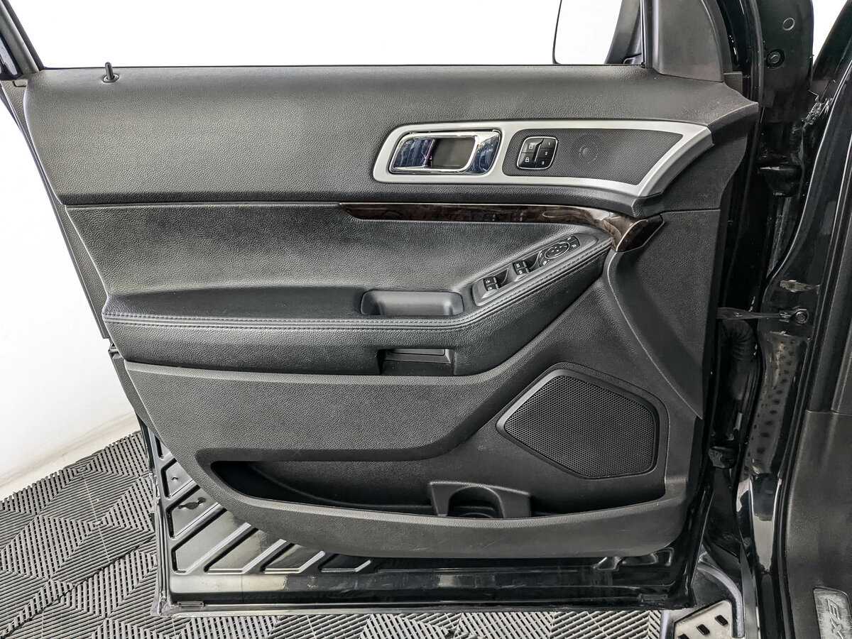 Форд Експлорер б/у, 2015, Автоматическая. Фото: #14