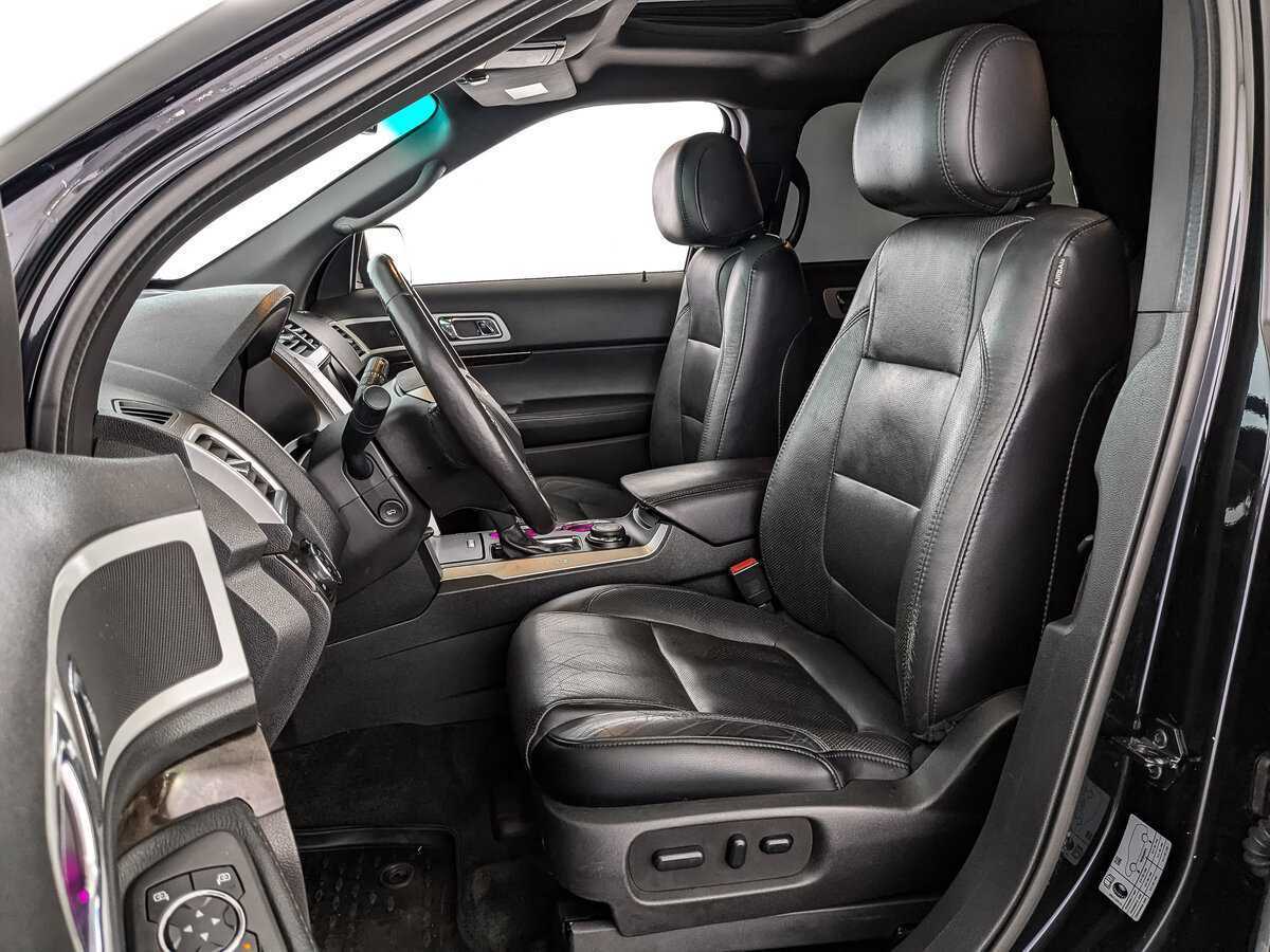 Форд Експлорер б/у, 2015, Автоматическая. Фото: #15