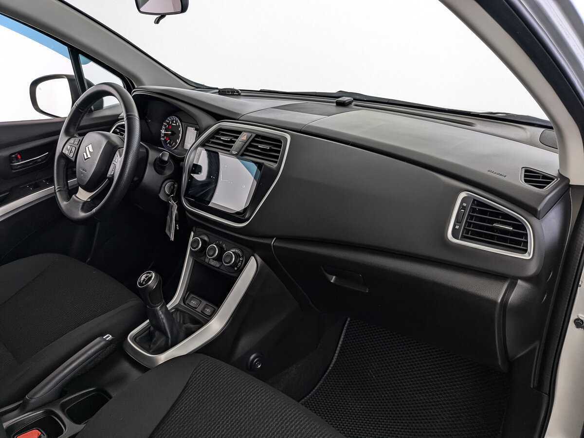 Сузуки С-Икс4 б/у, 2018, Механическая. Фото: #8