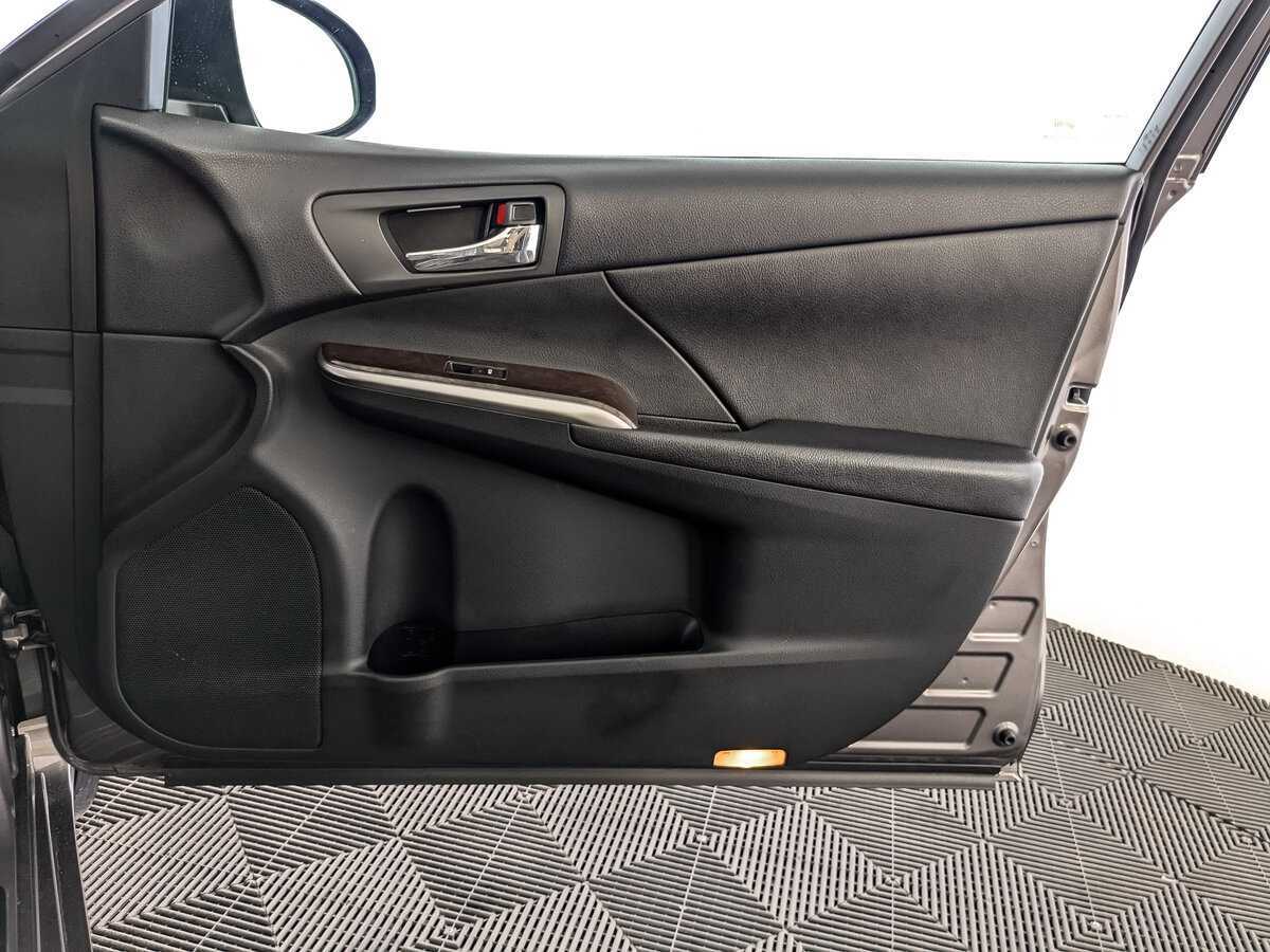 Тойота Камри б/у, 2016, Автоматическая. Фото: #20