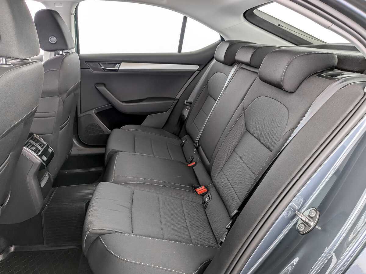 Шкода Суперб б/у, 2019, Роботизированная. Фото: #9