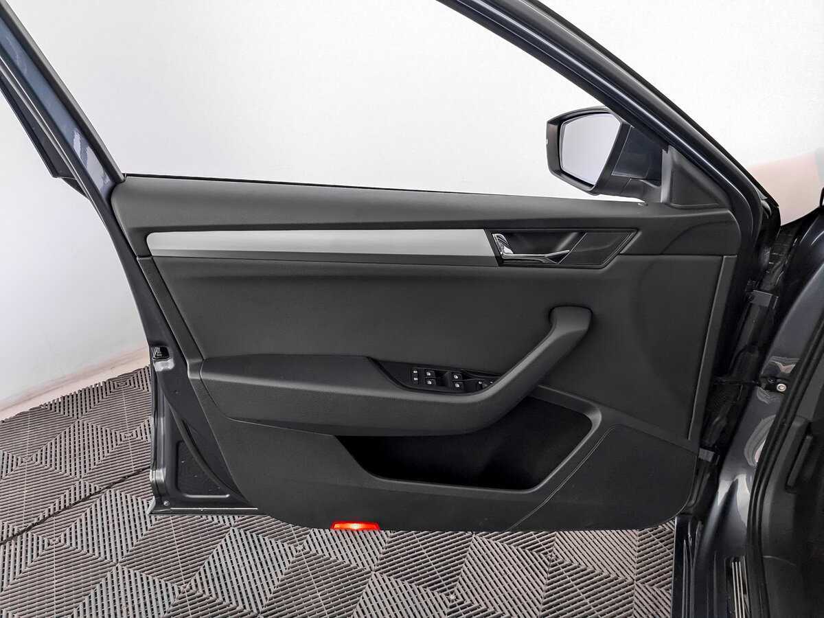 Шкода Суперб б/у, 2019, Роботизированная. Фото: #14