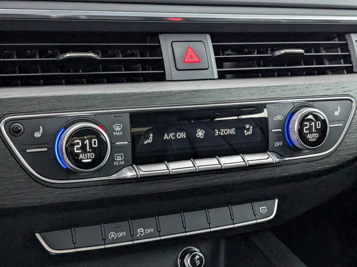 Ауди А4 б/у, 2018, Роботизированная. Фото: #16