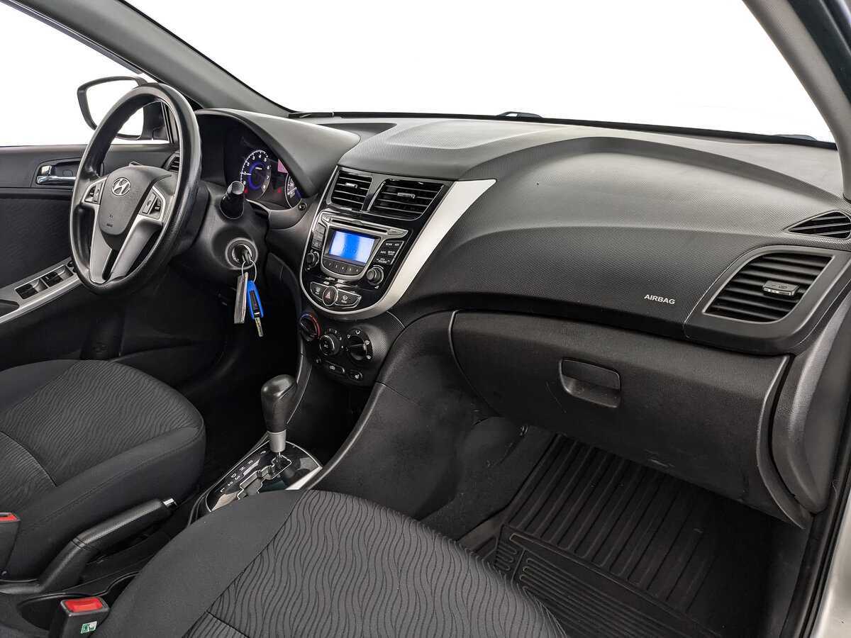 Хендай Солярис б/у, 2012, Автоматическая. Фото: #8