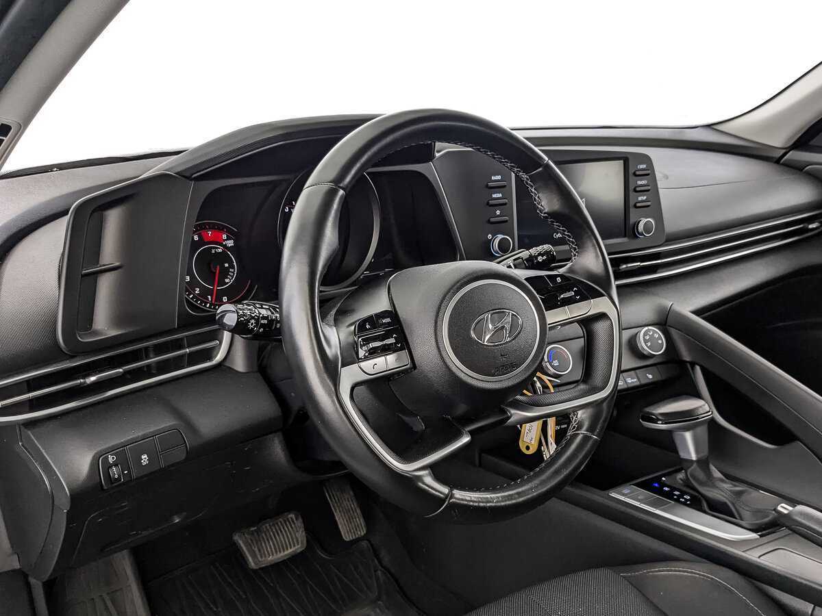 Хендай Елантра б/у, 2021, Автоматическая. Фото: #10