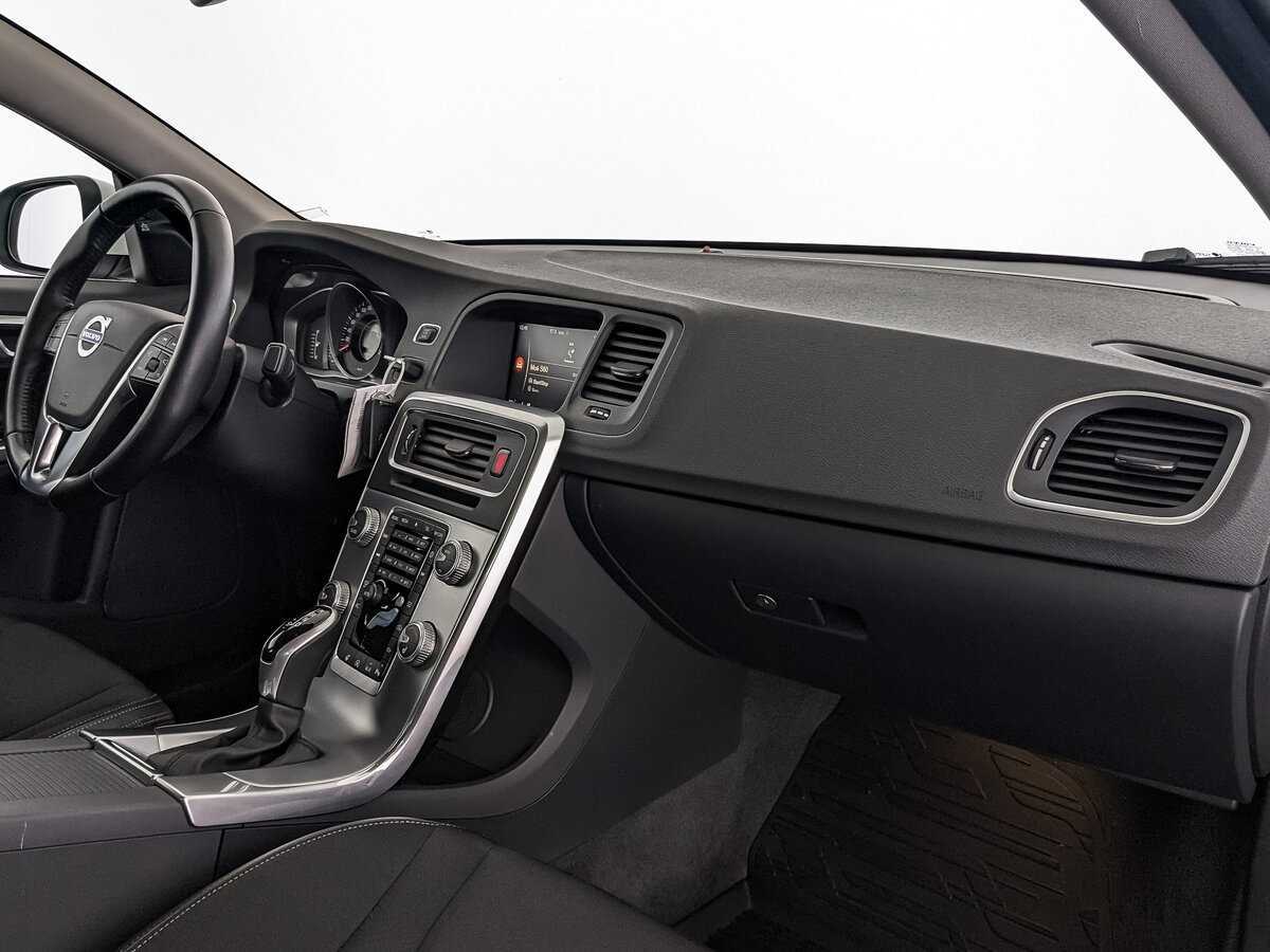 Вольво С60 б/у, 2017, Автоматическая. Фото: #8